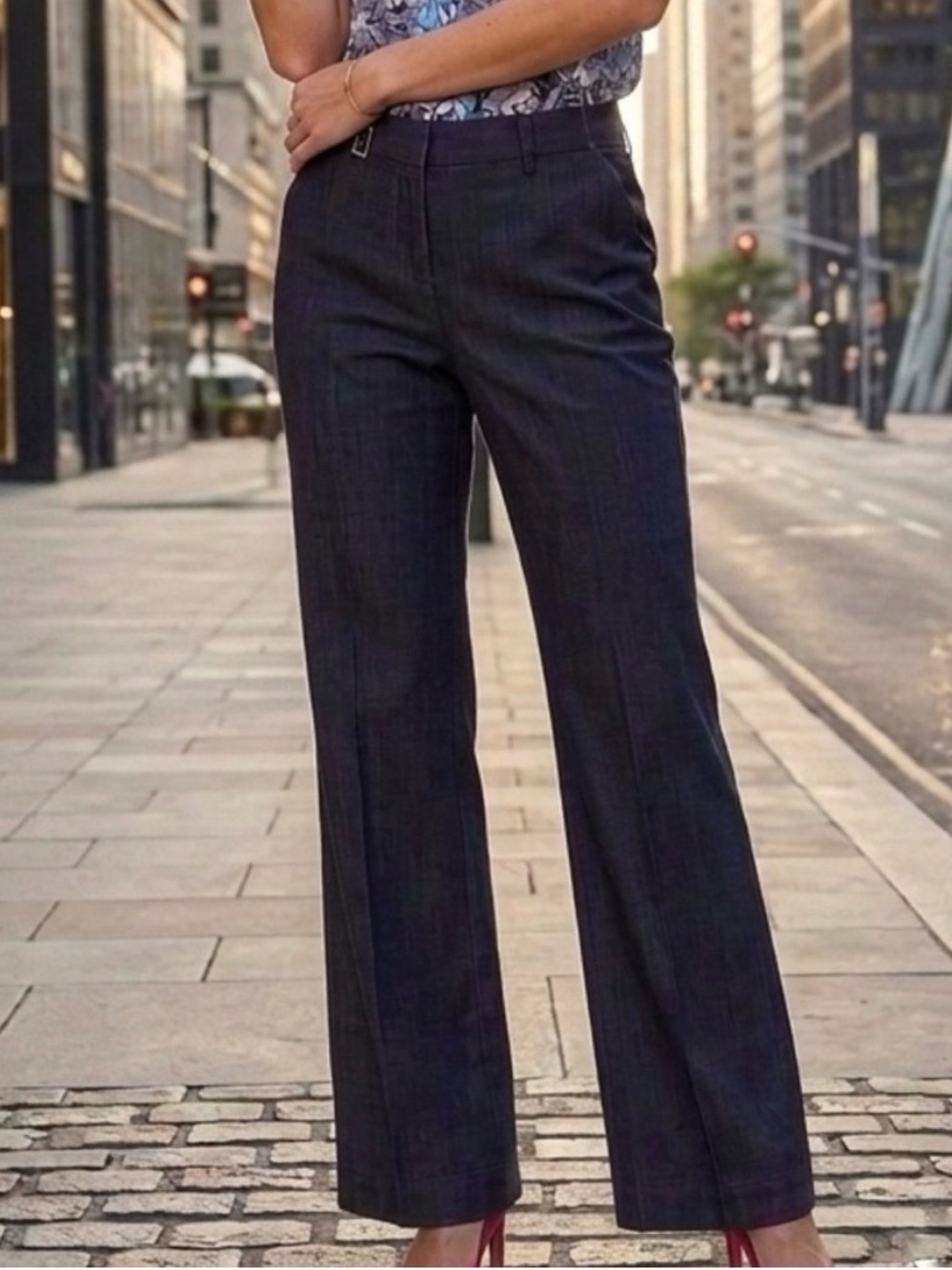 EUC Express Editor Wide-Leg Dark Blue Denim Pants Slacks Jeans Size 10